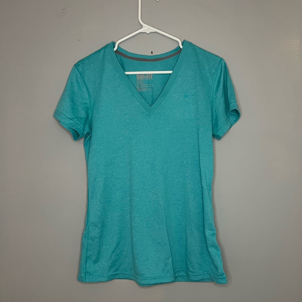 Women’s Nike Dri-Fit Top - Medium